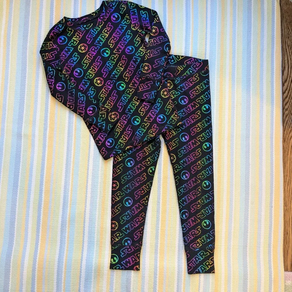 GAP Rainbow Star Wars print Pajamas PJs size 6